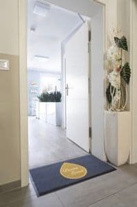 DermaSense - Kosmetik, die unter die Haut geht.