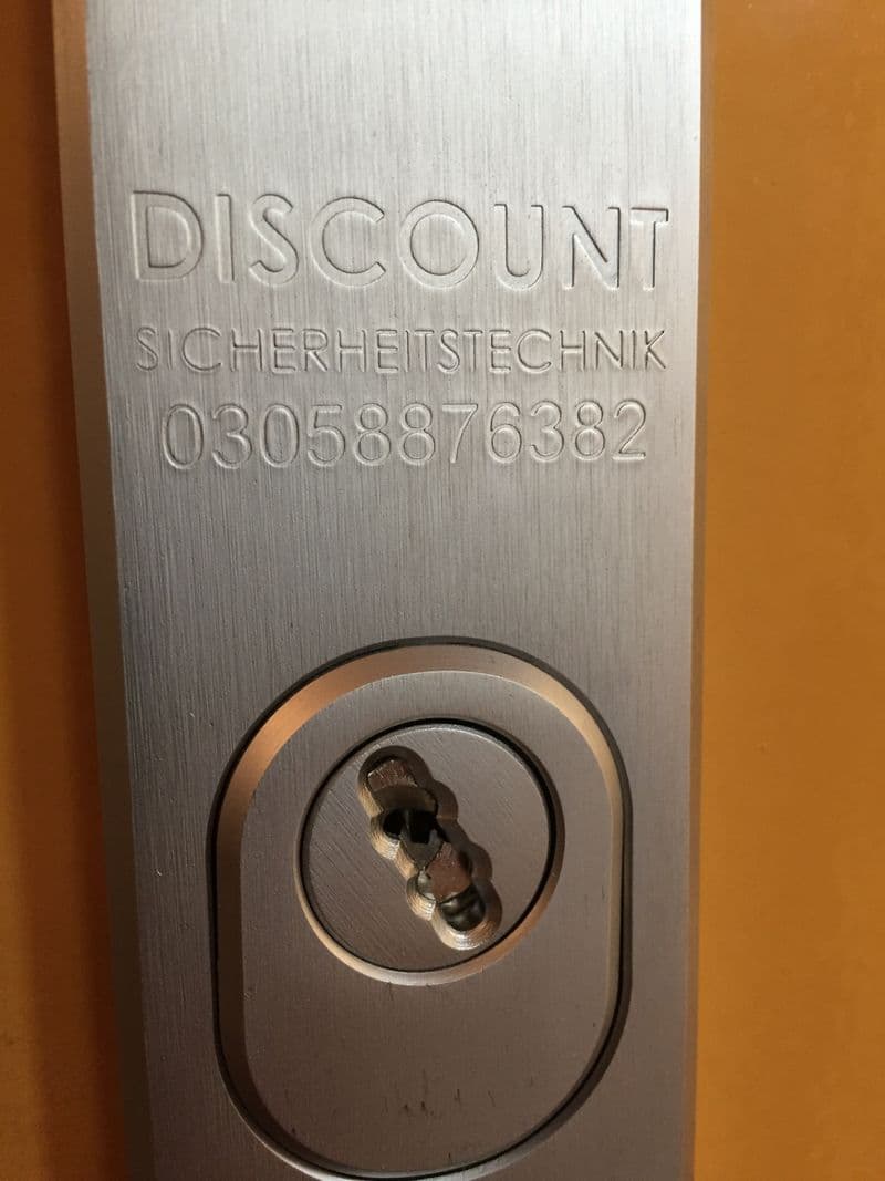 user-upload/business/work-media/3iec8qjia2utyff3fyugnf_discount-schluesseldienst-&-tueroeffnung-berlin.jpeg